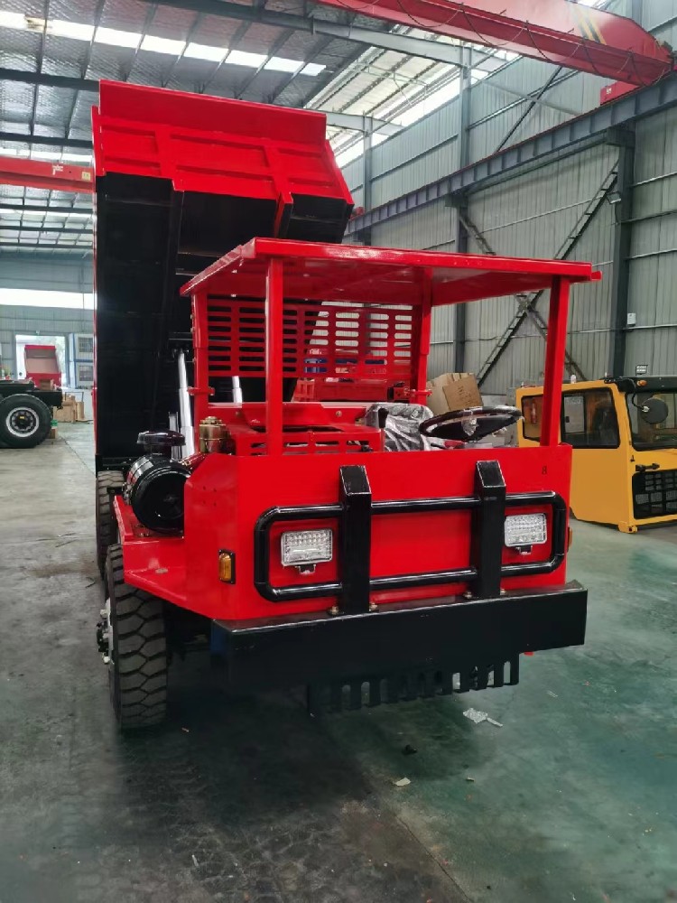 礦用運(yùn)輸車在工作中可能會遇到哪些突發(fā)情況？